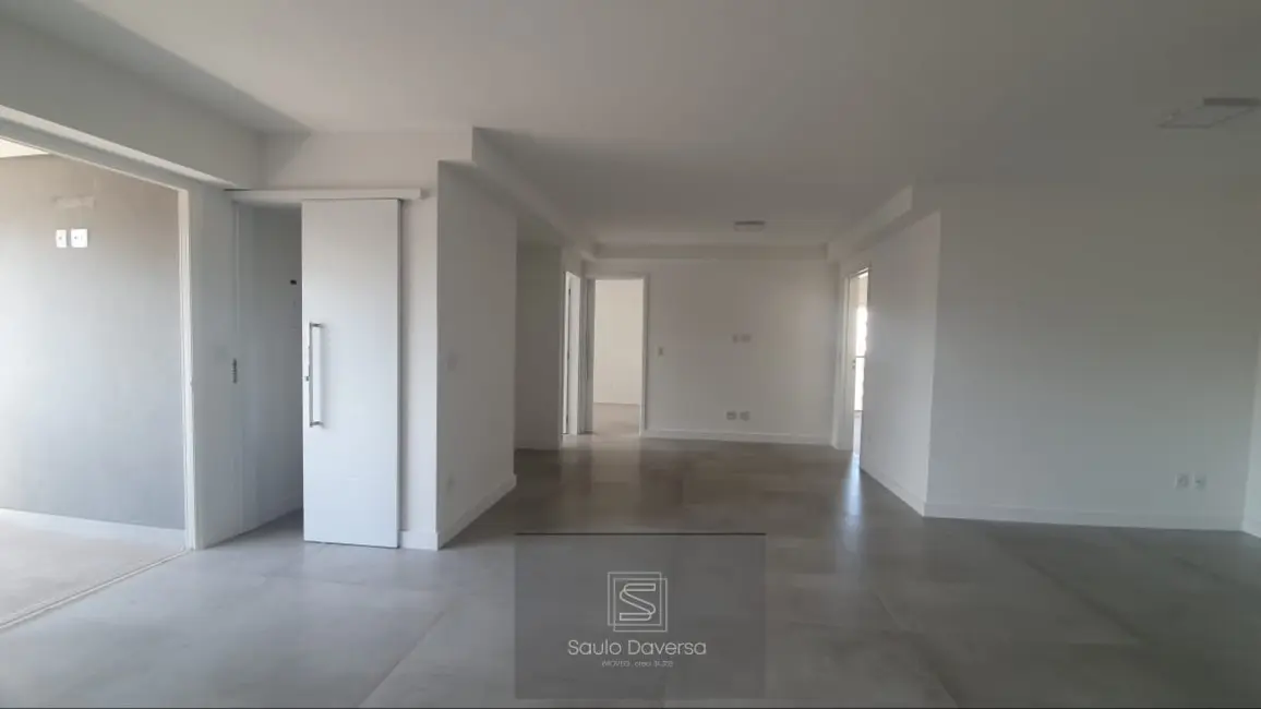 Apartamento com 3 quartos à venda, 125m2 em Centro, Pocos De Caldas - MG - imagem 9 Foto 9 de Apartamento com 3 quartos à venda, 125m2 em Centro, Pocos De Caldas - MG