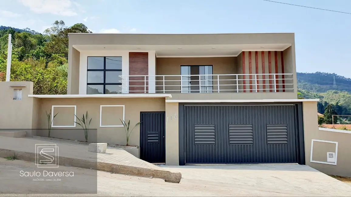 Foto 1 de Casa com 3 quartos à venda, 226m2 em Panorama, Pocos De Caldas - MG