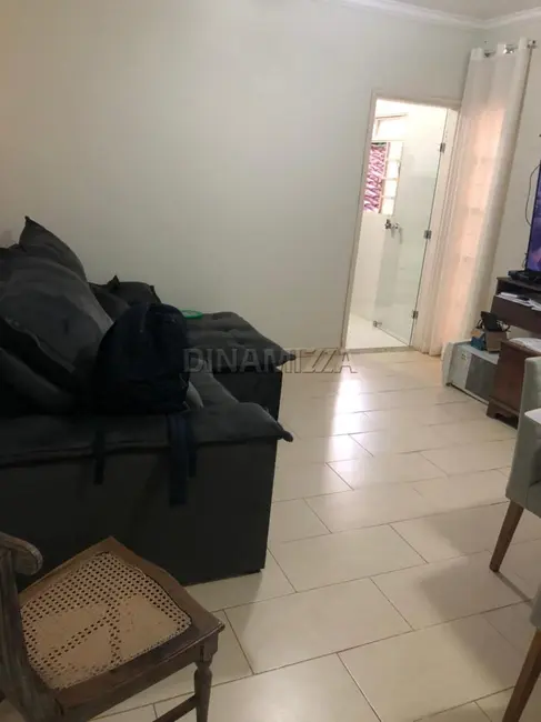 Foto 2 de Apartamento com 3 quartos à venda, 80m2 em Uberaba - MG