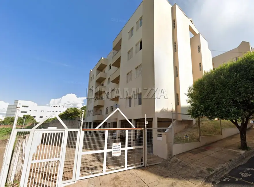 Foto 1 de Apartamento com 3 quartos à venda, 77m2 em Uberaba - MG