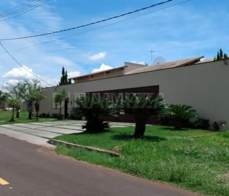 Foto 2 de Casa de Condomínio com 5 quartos à venda, 465m2 em Uberaba - MG