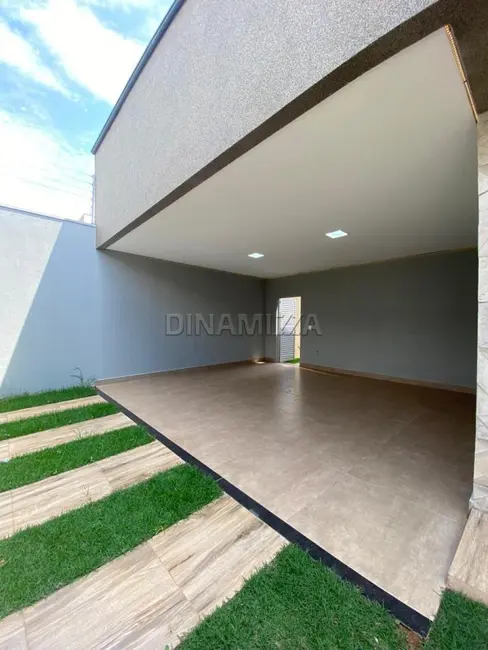 Foto 2 de Casa com 3 quartos à venda, 200m2 em Uberaba - MG