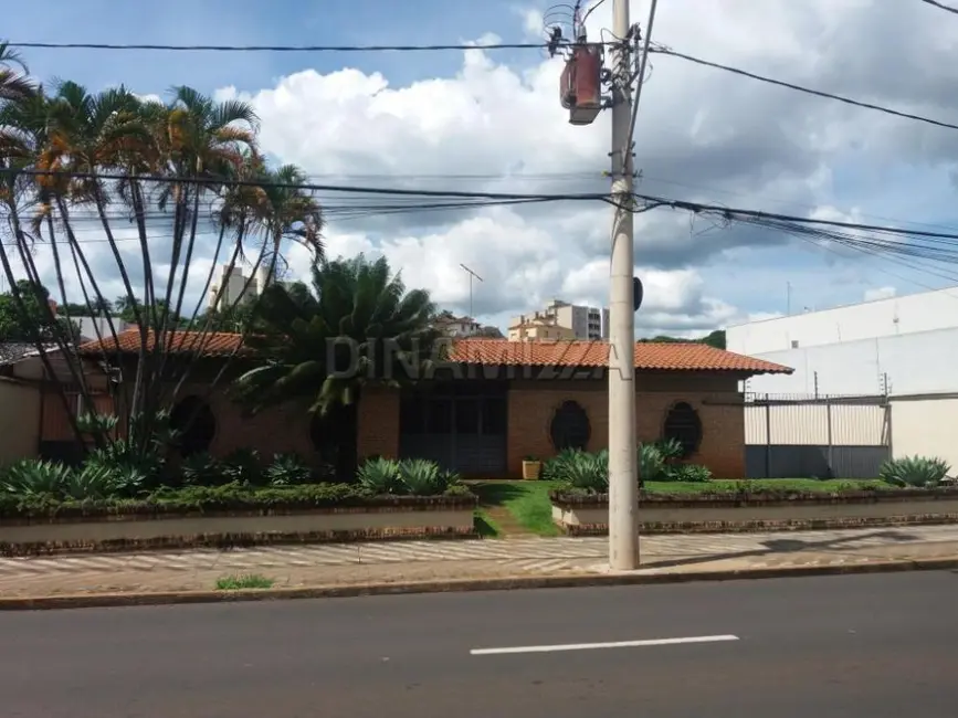 Foto 1 de Casa com 4 quartos à venda, 436m2 em Uberaba - MG