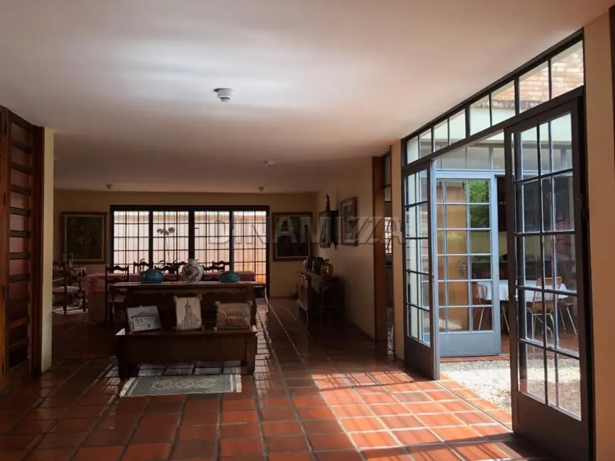 Foto 2 de Casa com 4 quartos à venda, 436m2 em Uberaba - MG