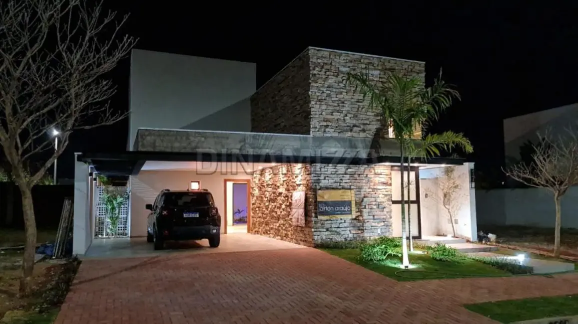 Foto 1 de Casa com 3 quartos à venda, 176m2 em Uberaba - MG