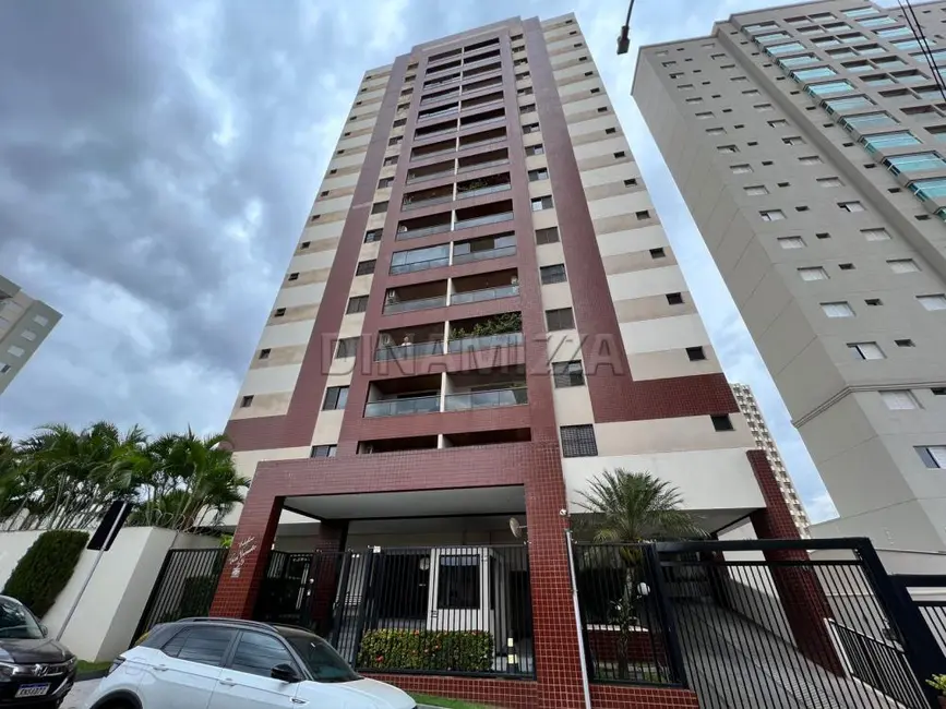 Foto 1 de Apartamento com 3 quartos à venda, 180m2 em Uberaba - MG