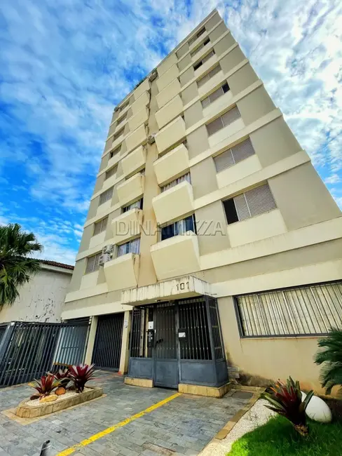Foto 1 de Apartamento com 2 quartos à venda, 86m2 em Uberaba - MG