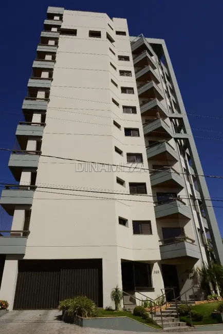 Foto 1 de Apartamento com 4 quartos à venda, 206m2 em Uberaba - MG