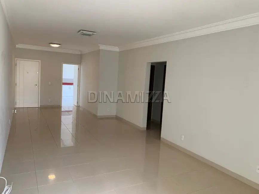 Foto 2 de Apartamento com 3 quartos à venda, 108m2 em Uberaba - MG