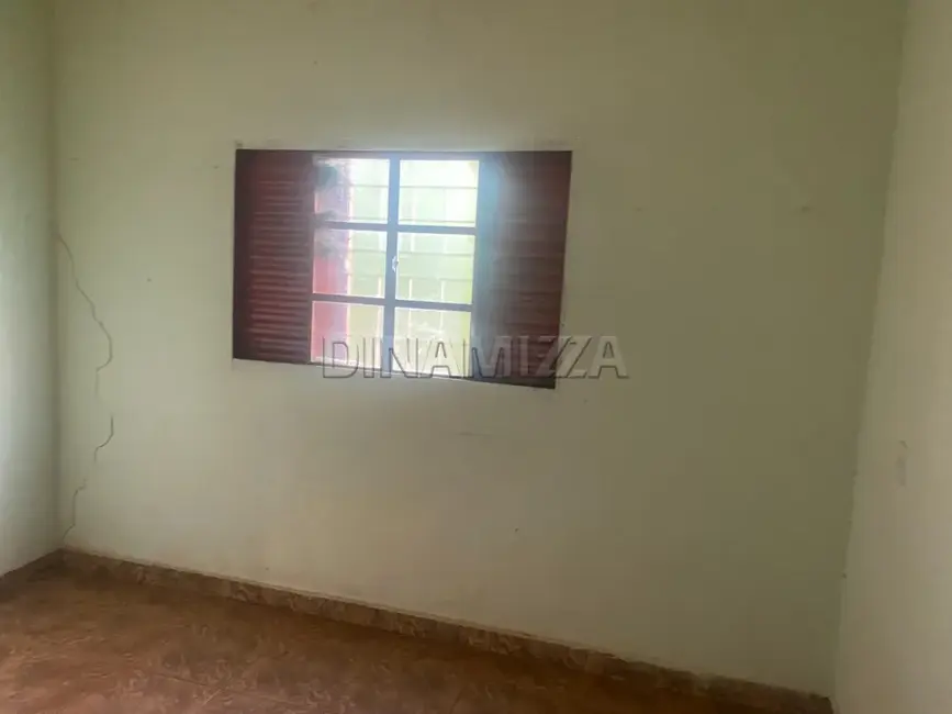 Foto 2 de Chácara com 2 quartos para alugar, 19000m2 em Uberaba - MG