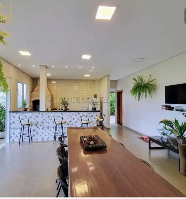 Foto 2 de Casa de Condomínio com 3 quartos à venda, 314m2 em Uberaba - MG