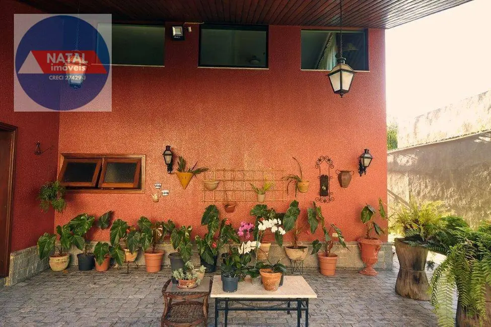 Foto 7 de Casa de Condomínio com 4 quartos à venda, 1200m2 em Caputera, Aruja - SP