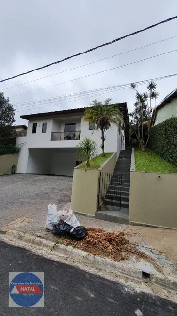 Foto 4 de Casa de Condomínio com 3 quartos à venda e para alugar, 375m2 em Caputera, Aruja - SP