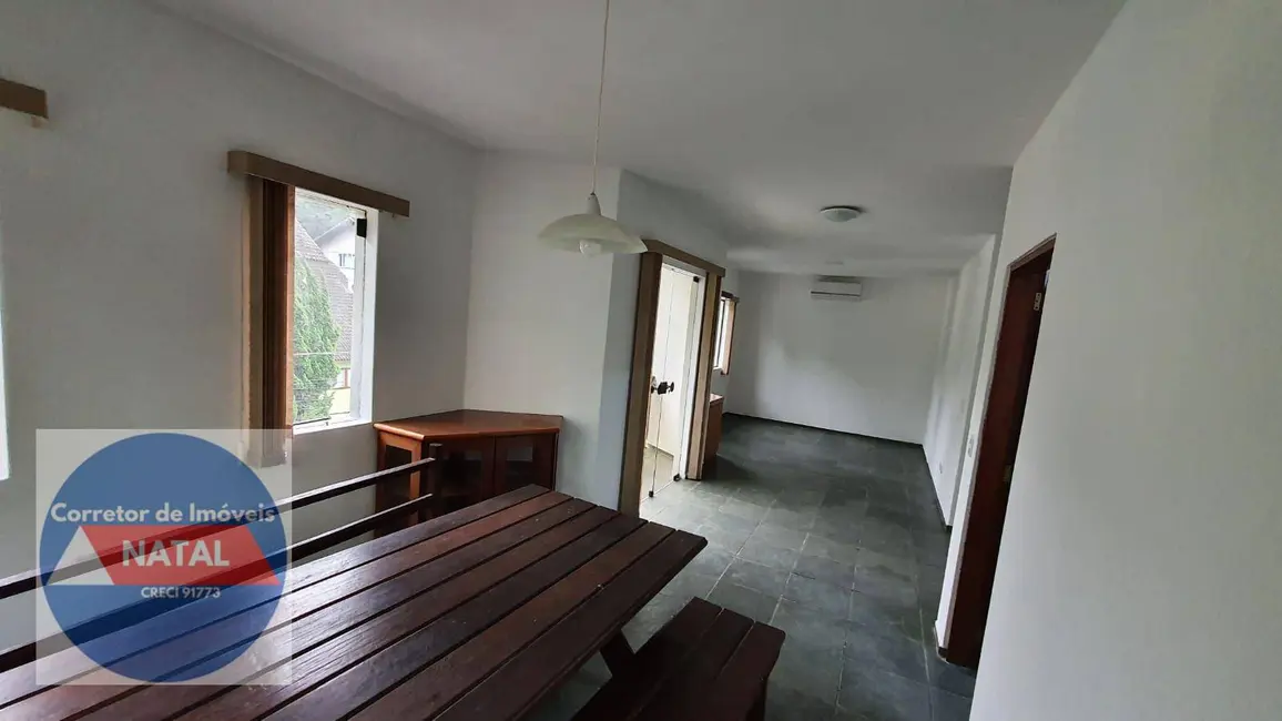 Foto 3 de Casa de Condomínio com 3 quartos à venda e para alugar, 375m2 em Caputera, Aruja - SP