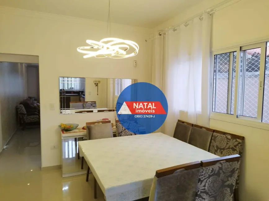 Foto 6 de Sobrado com 3 quartos à venda e para alugar, 125m2 em Centro, Aruja - SP