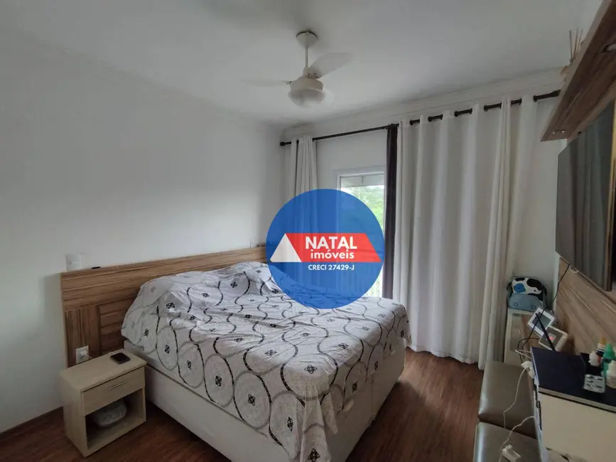 Foto 3 de Sobrado com 3 quartos à venda e para alugar, 125m2 em Centro, Aruja - SP