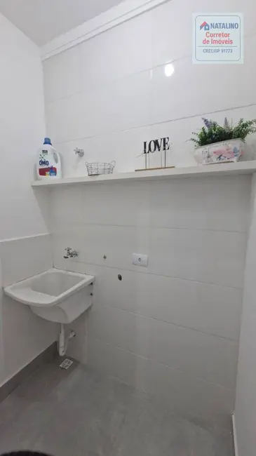 Kitnet com 1 quarto para alugar, 26m2 em Centro, Aruja - SP - imagem 1 Foto 1 de Kitnet com 1 quarto para alugar, 26m2 em Centro, Aruja - SP