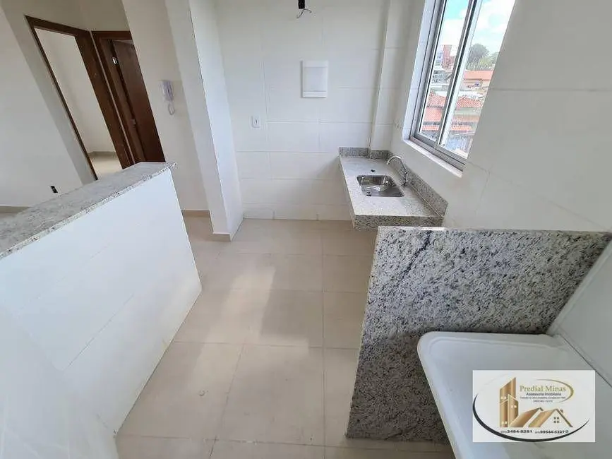 Foto 6 de Apartamento com 2 quartos à venda, 44m2 em Letícia, Belo Horizonte - MG