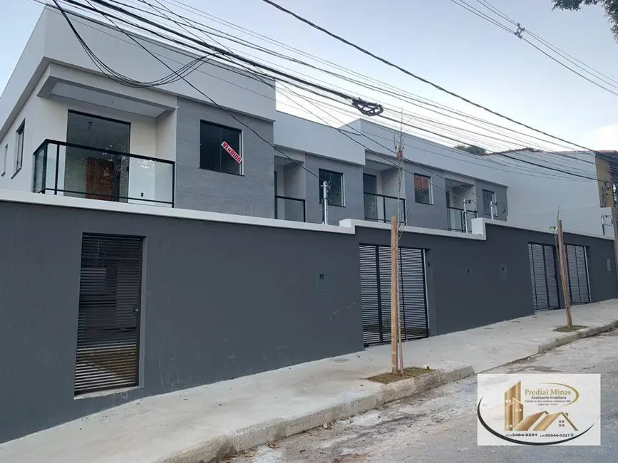 Foto 2 de Casa com 3 quartos à venda, 110m2 em Rio Branco, Belo Horizonte - MG