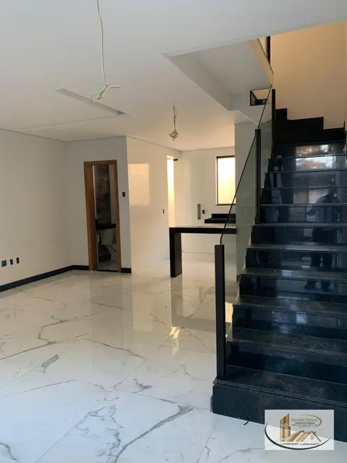 Casa com 3 quartos à venda, 110m2 em Rio Branco, Belo Horizonte - MG - imagem 5 Foto 5 de Casa com 3 quartos à venda, 110m2 em Rio Branco, Belo Horizonte - MG