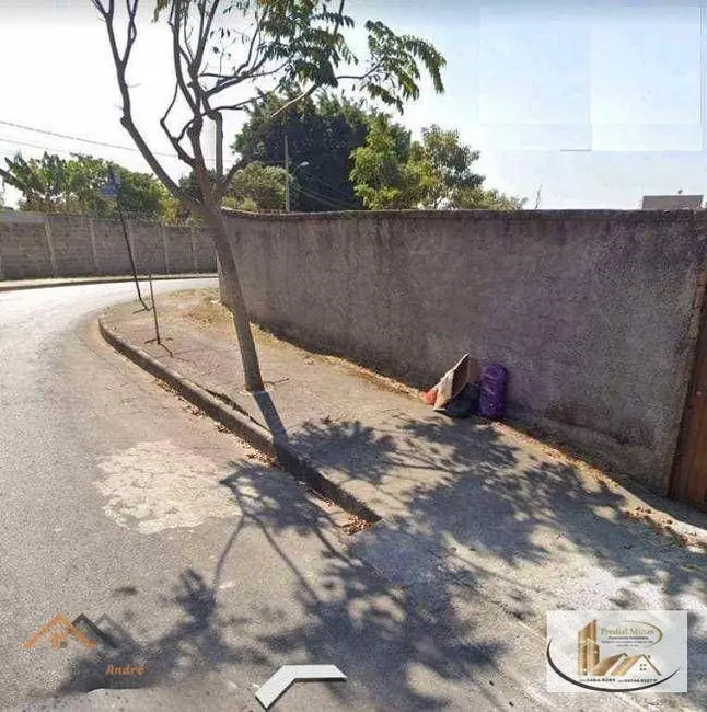 Foto 2 de Terreno / Lote à venda, 930m2 em Belo Horizonte - MG