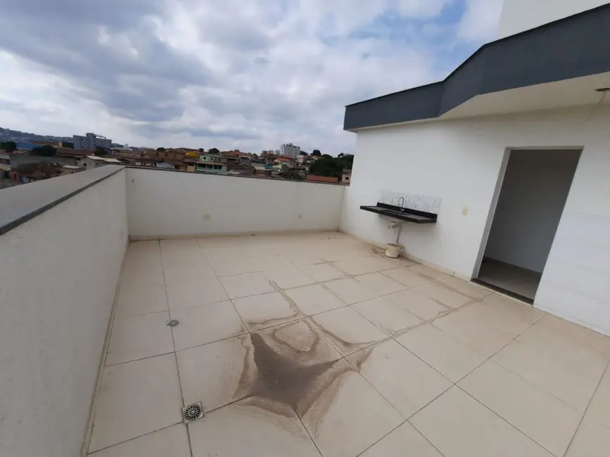 Cobertura com 2 quartos à venda, 90m2 em Piratininga (Venda Nova), Belo Horizonte - MG - imagem 5 Foto 5 de Cobertura com 2 quartos à venda, 90m2 em Piratininga (Venda Nova), Belo Horizonte - MG