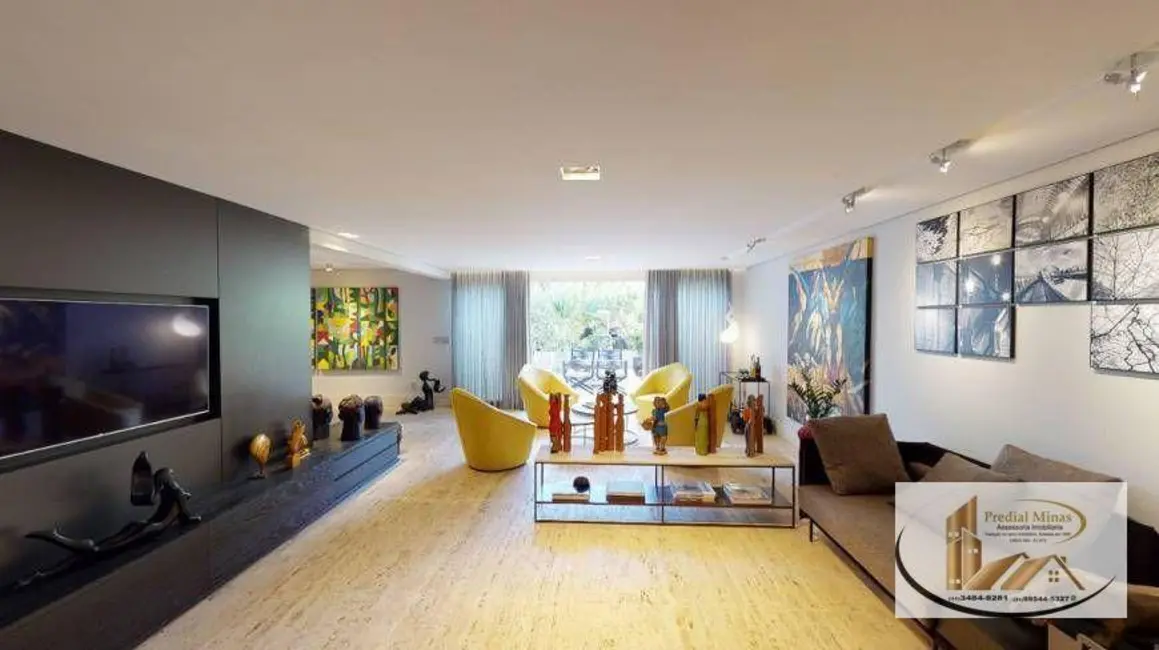 Apartamento com 4 quartos à venda, 245m2 em Santo Antônio, Belo Horizonte - MG - imagem 6 Foto 6 de Apartamento com 4 quartos à venda, 245m2 em Santo Antônio, Belo Horizonte - MG