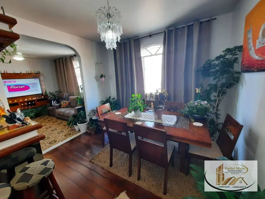 Foto 2 de Apartamento com 3 quartos à venda, 162m2 em Barreiro, Belo Horizonte - MG