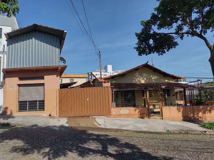 Casa com 3 quartos à venda, 782m2 em Santa Branca, Belo Horizonte - MG - imagem 3 Foto 3 de Casa com 3 quartos à venda, 782m2 em Santa Branca, Belo Horizonte - MG