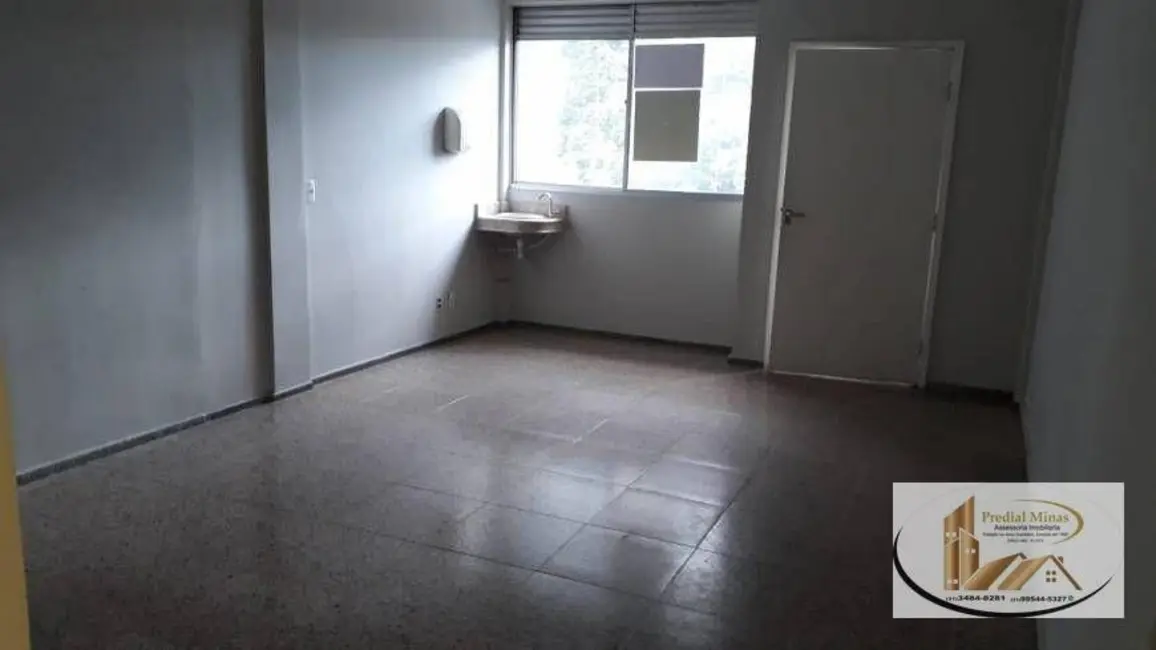 Foto 2 de Sala Comercial à venda, 26m2 em Santa Efigênia, Belo Horizonte - MG