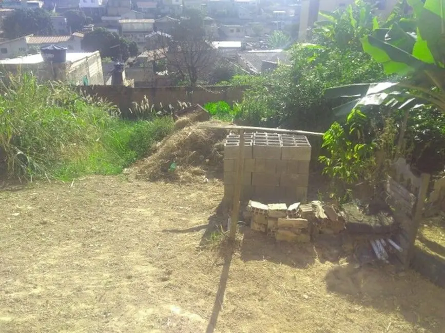 Terreno / Lote à venda, 360m2 em Rosana, Ribeirao Das Neves - MG - imagem 2 Foto 2 de Terreno / Lote à venda, 360m2 em Rosana, Ribeirao Das Neves - MG