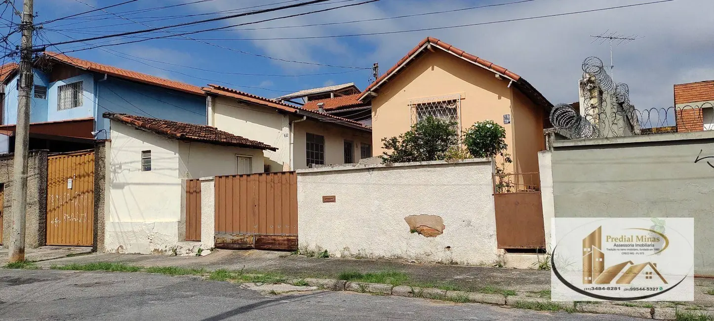 Foto 2 de Casa com 2 quartos à venda, 360m2 em Santa Cruz, Belo Horizonte - MG