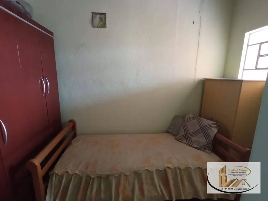 Foto 4 de Casa com 2 quartos à venda, 360m2 em Santa Cruz, Belo Horizonte - MG