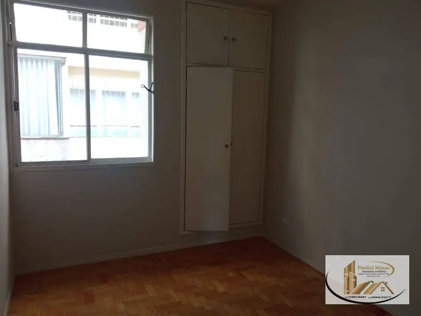 Apartamento com 3 quartos à venda, 106m2 em Santo Antônio, Belo Horizonte - MG - imagem 7 Foto 7 de Apartamento com 3 quartos à venda, 106m2 em Santo Antônio, Belo Horizonte - MG