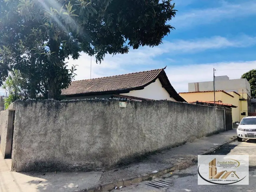 Foto 4 de Casa de Condomínio com 2 quartos à venda, 372m2 em Quarenta e Dois, Santa Luzia - MG