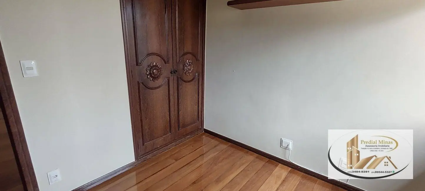 Foto 7 de Apartamento com 4 quartos à venda, 220m2 em Belo Horizonte - MG