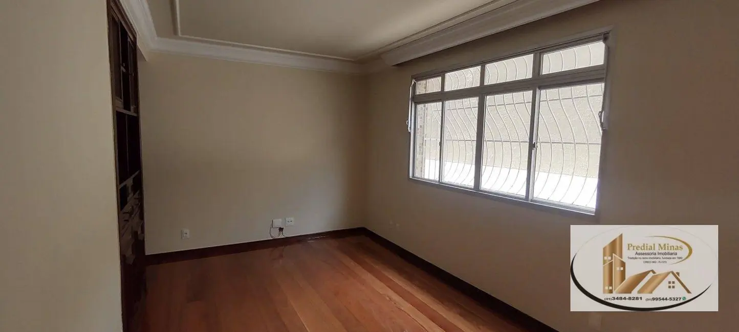 Foto 4 de Apartamento com 4 quartos à venda, 220m2 em Belo Horizonte - MG