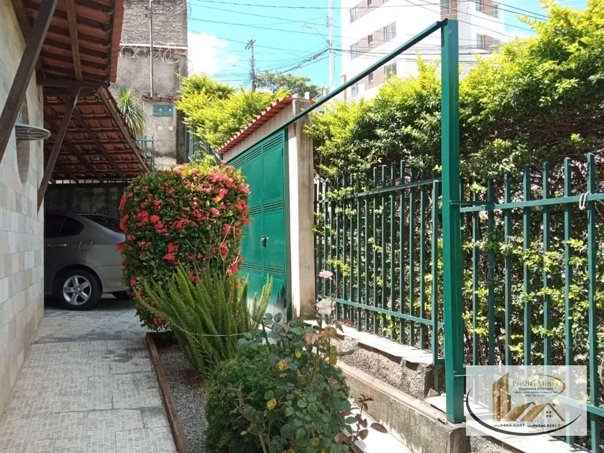Casa com 3 quartos à venda, 300m2 em Concórdia, Belo Horizonte - MG - imagem 4 Foto 4 de Casa com 3 quartos à venda, 300m2 em Concórdia, Belo Horizonte - MG