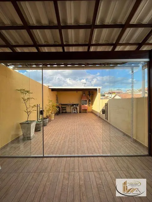 Foto 3 de Cobertura com 2 quartos à venda, 157m2 em Sarzedo - MG