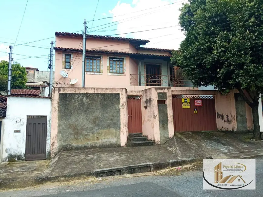 Foto 2 de Casa com 3 quartos à venda, 490m2 em Dom Bosco, Belo Horizonte - MG