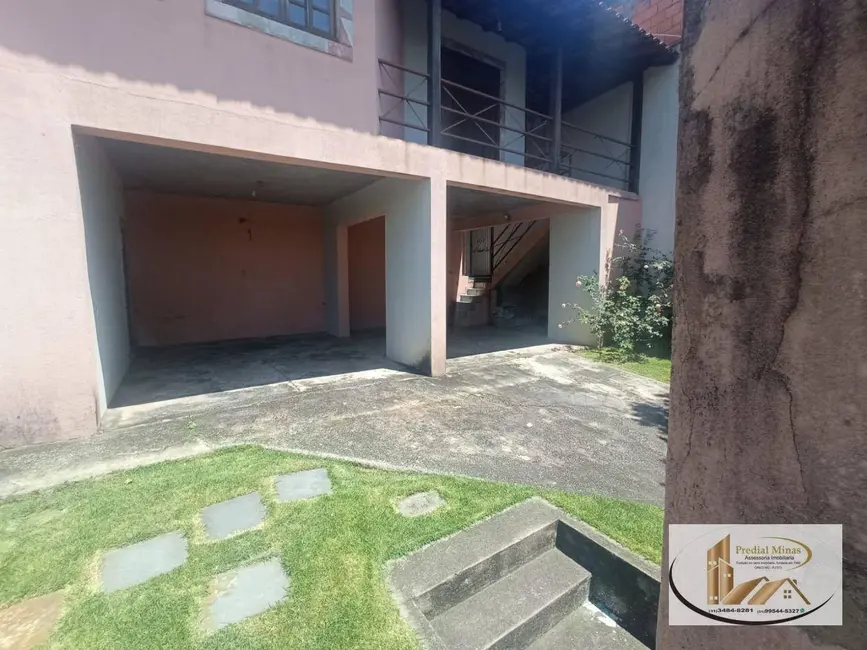 Foto 1 de Casa com 3 quartos à venda, 490m2 em Dom Bosco, Belo Horizonte - MG