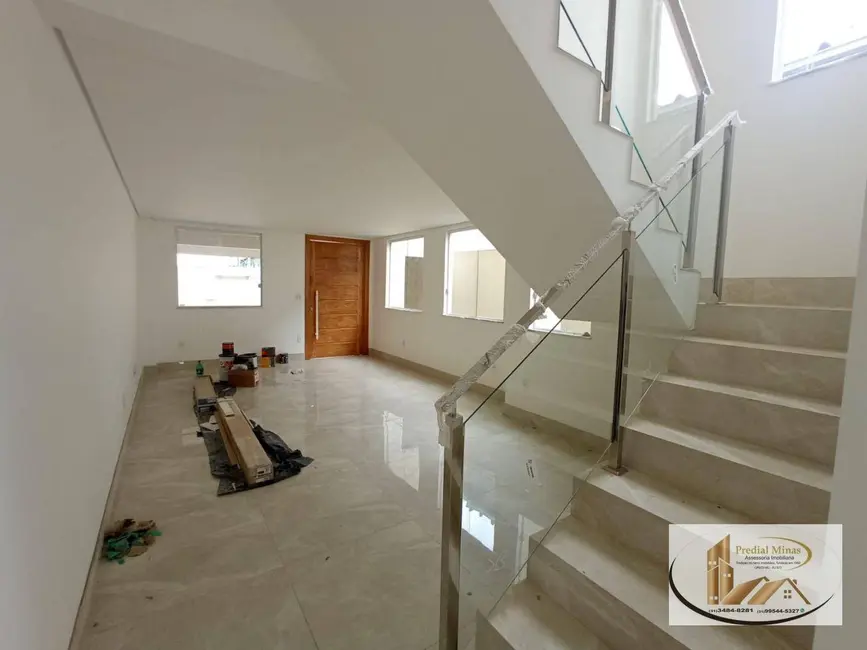 Casa com 4 quartos à venda, 220m2 em Santa Amélia, Belo Horizonte - MG - imagem 9 Foto 9 de Casa com 4 quartos à venda, 220m2 em Santa Amélia, Belo Horizonte - MG