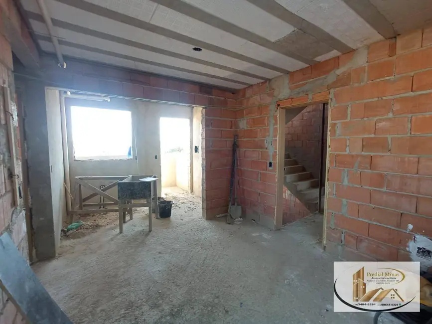 Foto 4 de Cobertura com 2 quartos à venda, 115m2 em Piratininga (Venda Nova), Belo Horizonte - MG