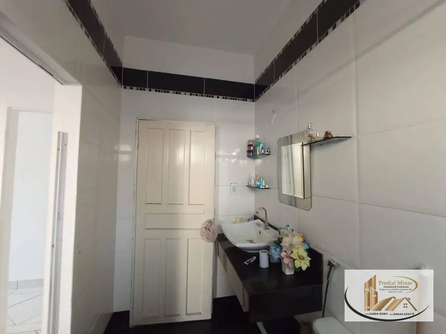 Foto 8 de Casa de Condomínio com 3 quartos à venda, 360m2 em Contagem - MG