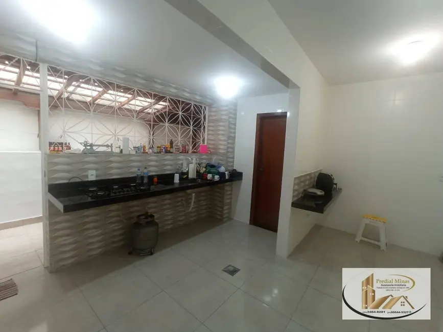 Apartamento com 3 quartos à venda, 185m2 em Itapoã, Belo Horizonte - MG - imagem 4 Foto 4 de Apartamento com 3 quartos à venda, 185m2 em Itapoã, Belo Horizonte - MG