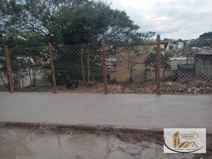 Terreno / Lote à venda, 505m2 em Adeodato, Santa Luzia - MG - imagem 4 Foto 4 de Terreno / Lote à venda, 505m2 em Adeodato, Santa Luzia - MG