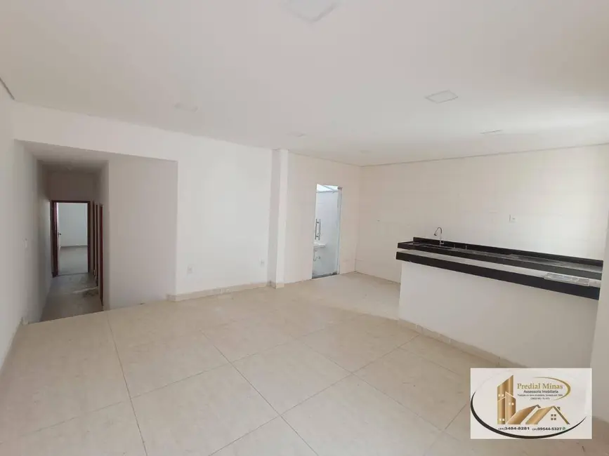 Casa com 3 quartos à venda, 180m2 em Letícia, Belo Horizonte - MG - imagem 8 Foto 8 de Casa com 3 quartos à venda, 180m2 em Letícia, Belo Horizonte - MG