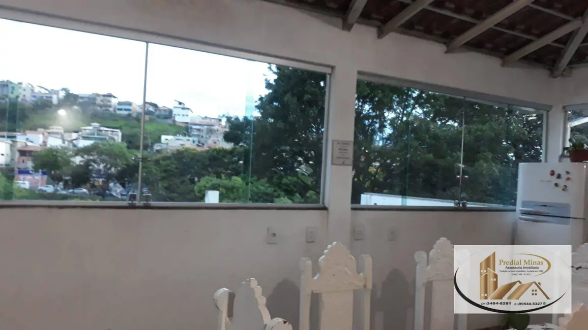 Casa com 3 quartos à venda, 290m2 em Pousada Santo Antônio, Belo Horizonte - MG - imagem 3 Foto 3 de Casa com 3 quartos à venda, 290m2 em Pousada Santo Antônio, Belo Horizonte - MG