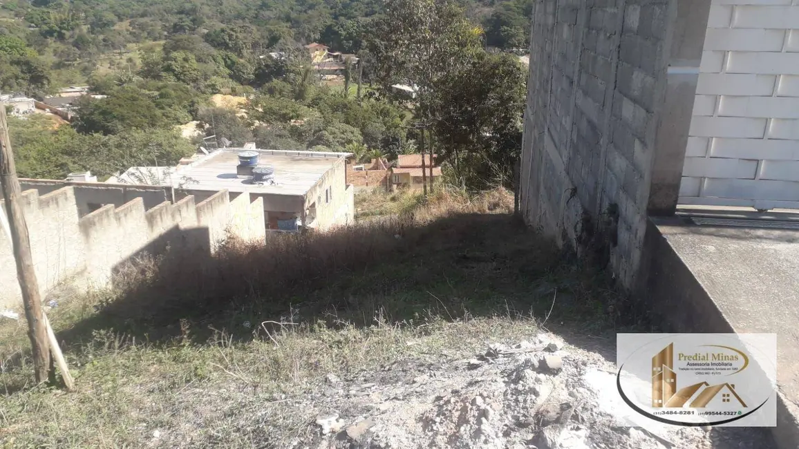 Foto 1 de Terreno / Lote à venda, 200m2 em Vespasiano - MG