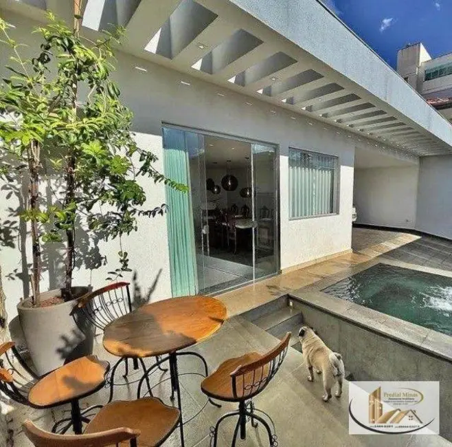 Casa com 4 quartos à venda, 256m2 em Santa Inês, Belo Horizonte - MG - imagem 1 Foto 1 de Casa com 4 quartos à venda, 256m2 em Santa Inês, Belo Horizonte - MG